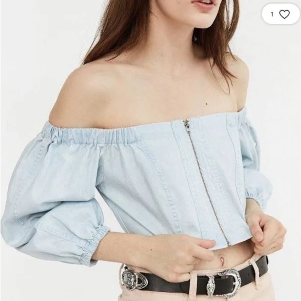 Bdg Front Zip Off-The-Shoulder Denim Crop Top